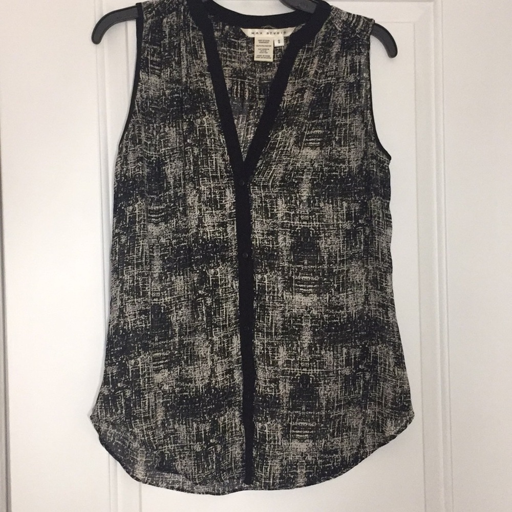 Max studio sheer black and white top